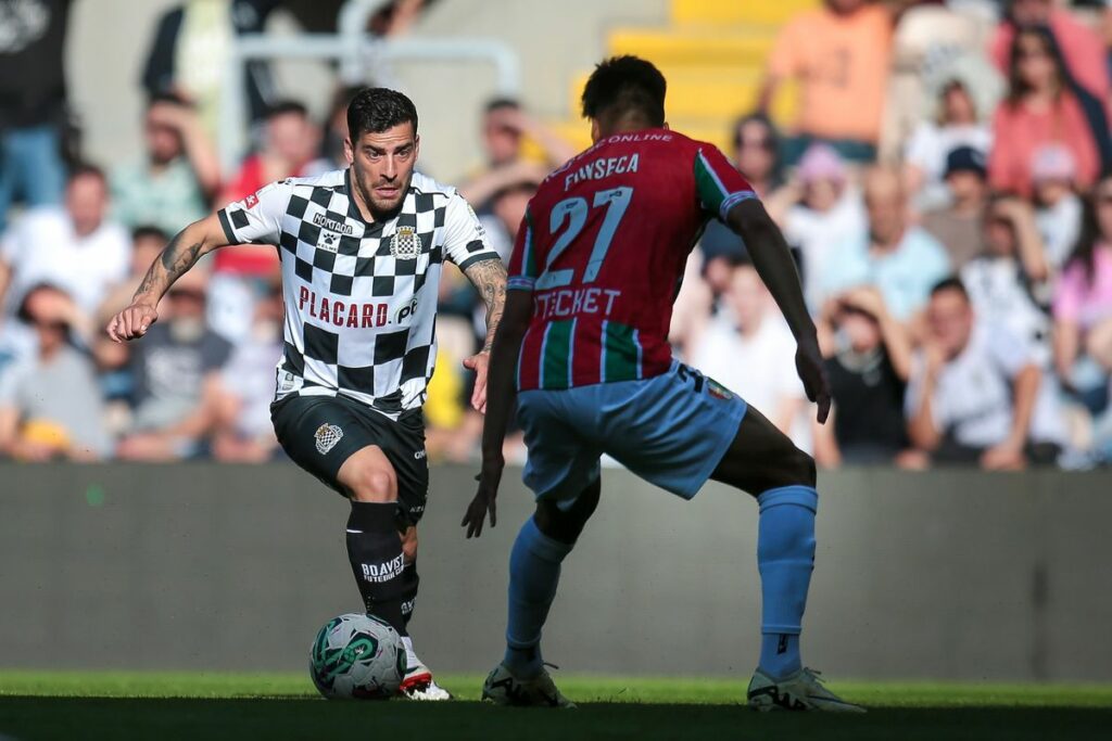 nhan-dinh-soi-keo-boavista-vs-estrela-luc-3h15-ngay-15-2-2025