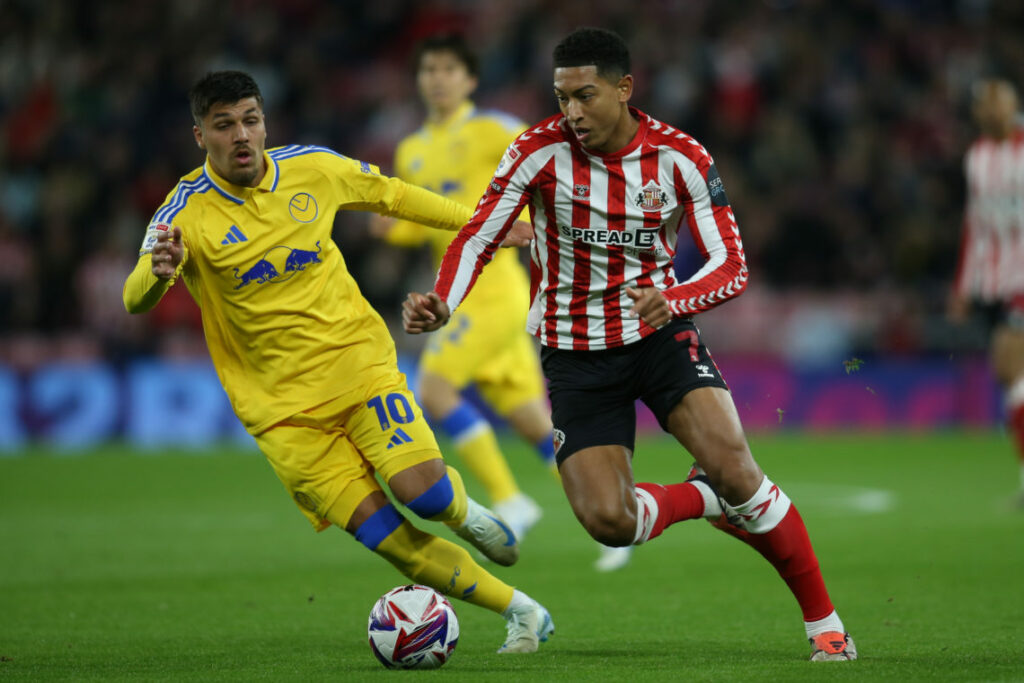 Nhận định soi kèo Leeds United vs Sunderland lúc 03h00 ngày 18/2/2025 nhan-dinh-soi-keo-leeds-united-vs-sunderland-luc-03h00-ngay-18-2-2025-1