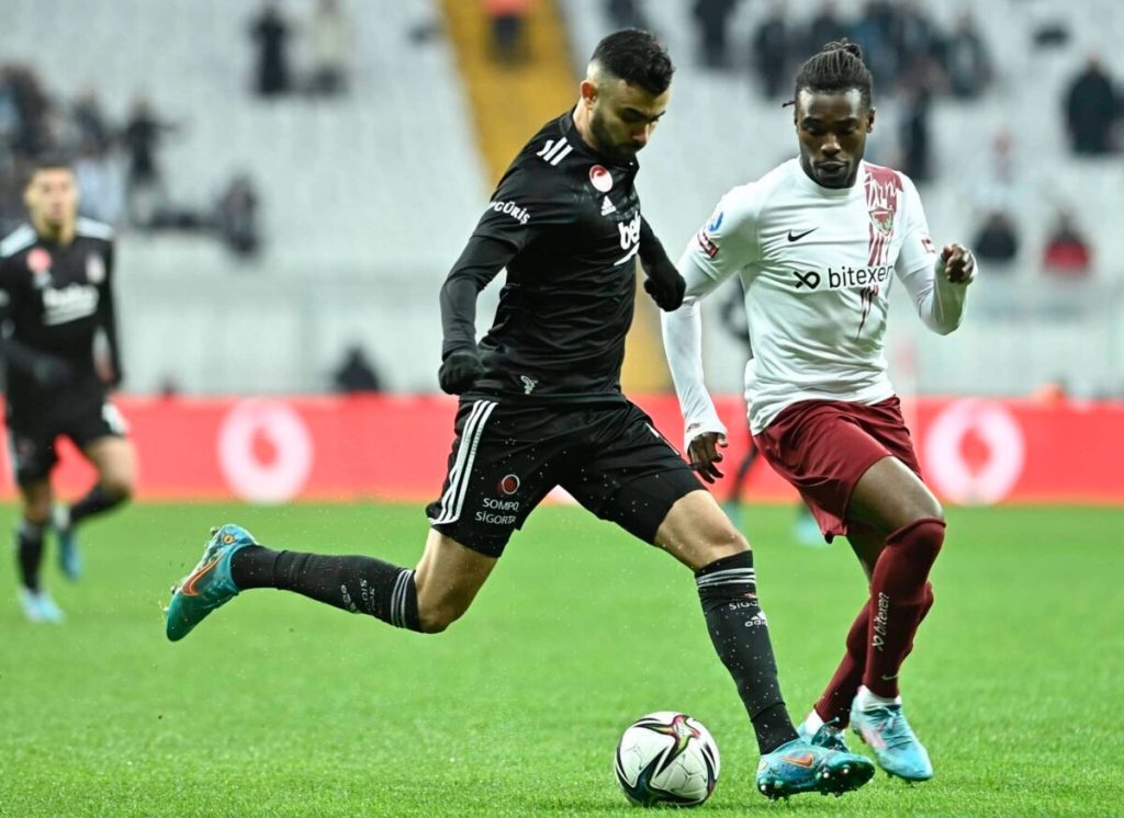 Nhận định soi kèo Besiktas vs Hatayspor lúc 00h00 ngày 26/4/2025 nhan-dinh-soi-keo-besiktas-vs-hatayspor-luc-00h00-ngay-26-4-2025-1