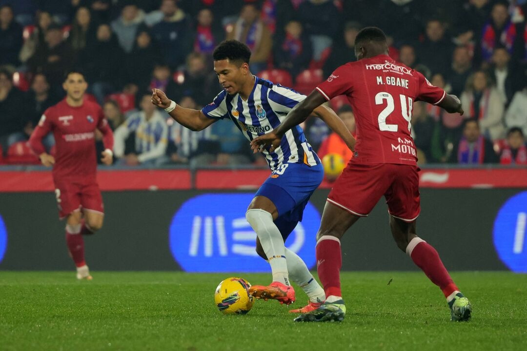 Nhận định soi kèo Gil Vicente vs Porto lúc 02h15 ngày 19/8/2025 nhan-dinh-soi-keo-gil-vicente-vs-porto-luc-02h15-ngay-19-8-2025-1
